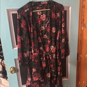 Torrid Floral Plaid Hi Low Blouse 1X